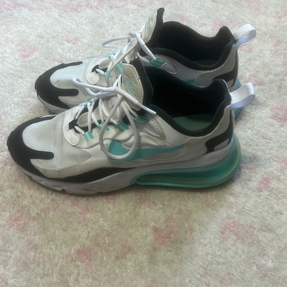 Real Nike reacts women’s athletic shoes size 6.5